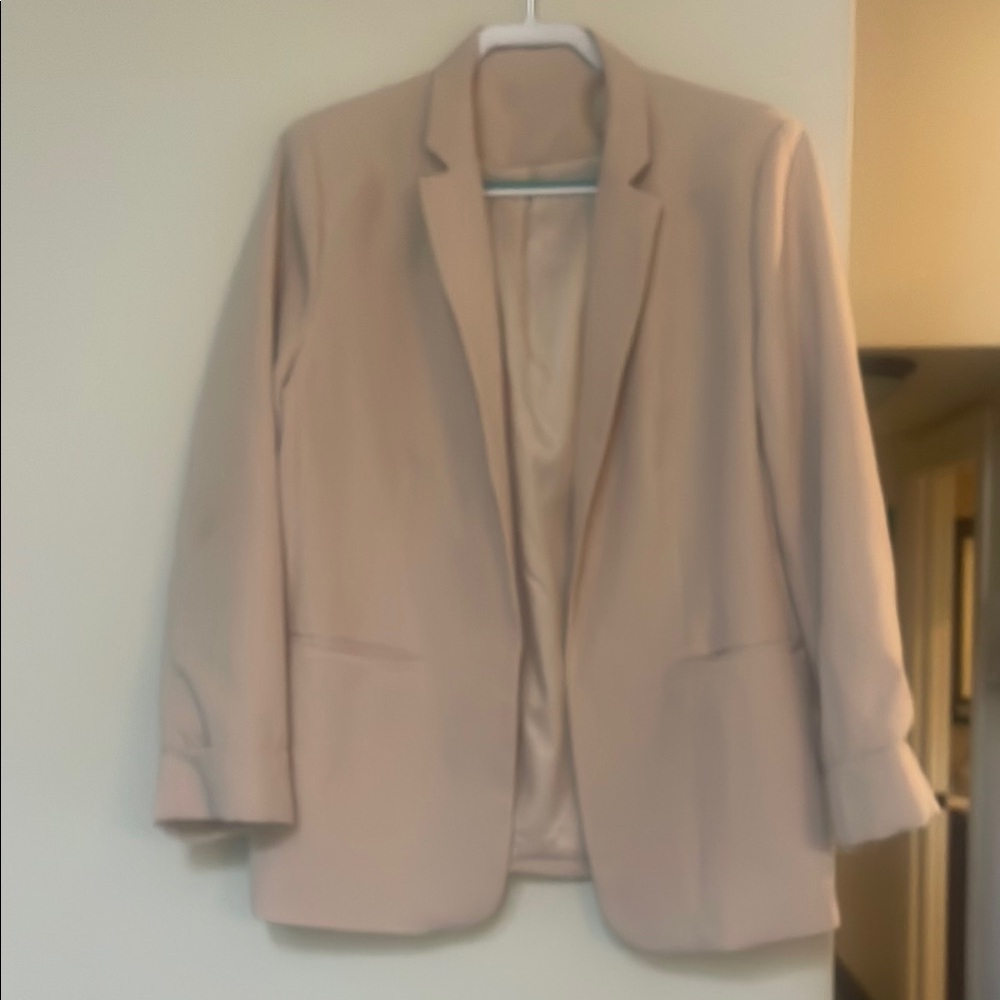 Chic Beige Blazer